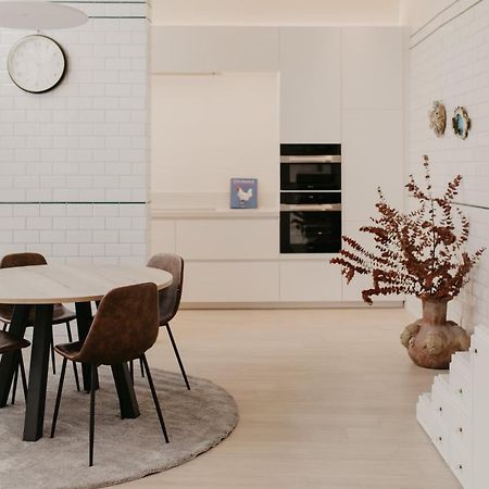 Blue Bird Residence Suite Moriaan Антверпен Екстериор снимка