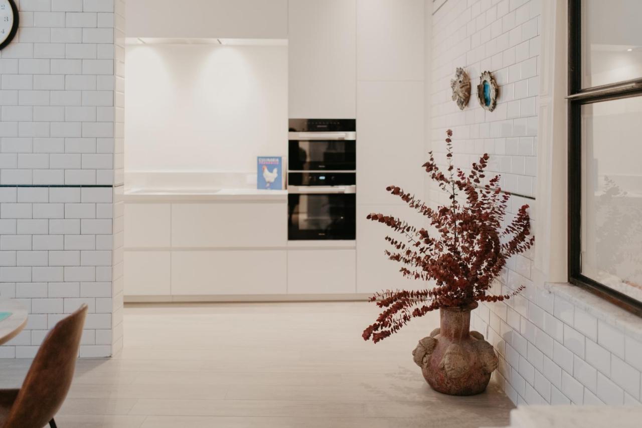 Blue Bird Residence Suite Moriaan Антверпен Екстериор снимка