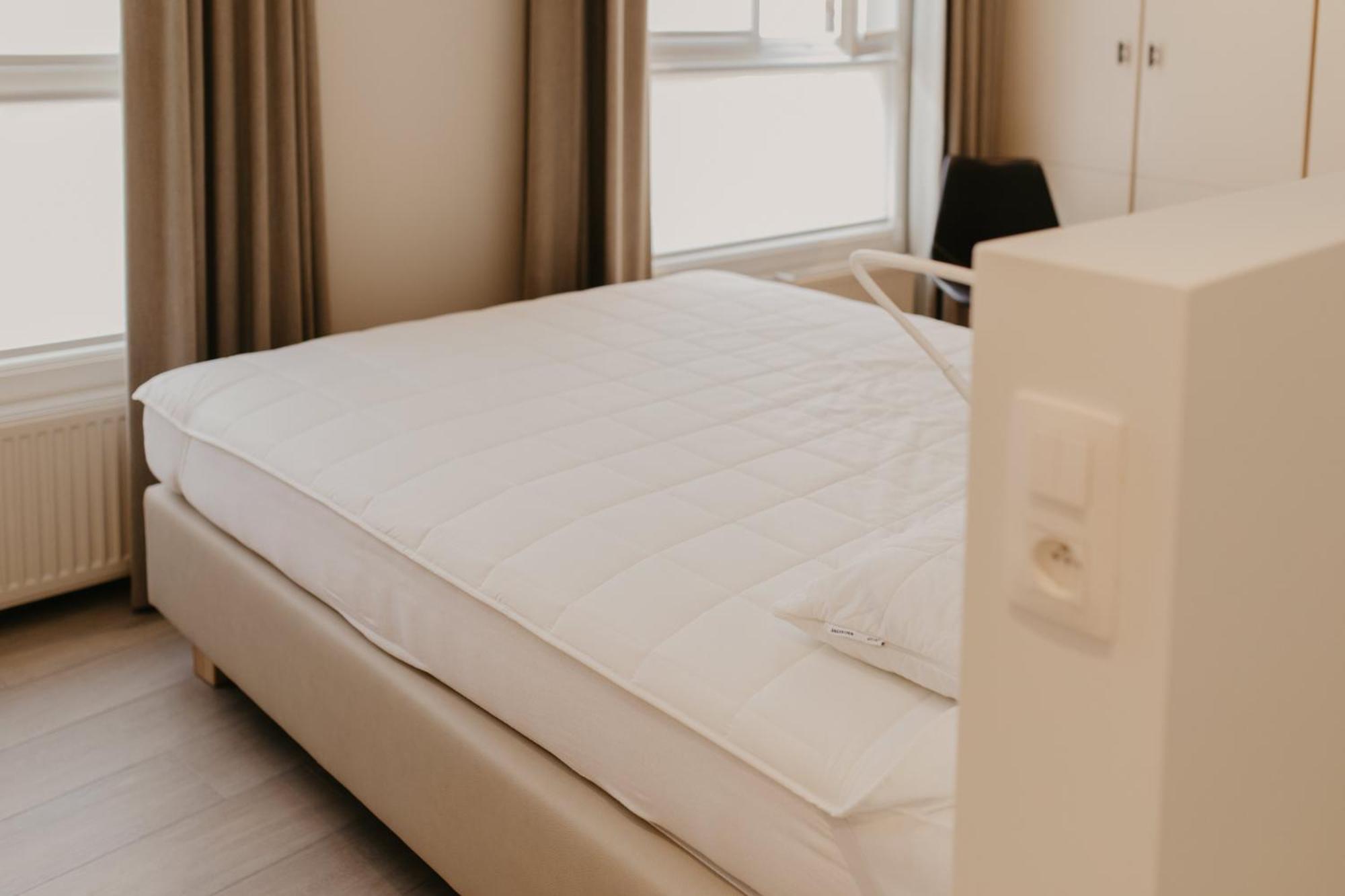 Blue Bird Residence Suite Moriaan Антверпен Екстериор снимка
