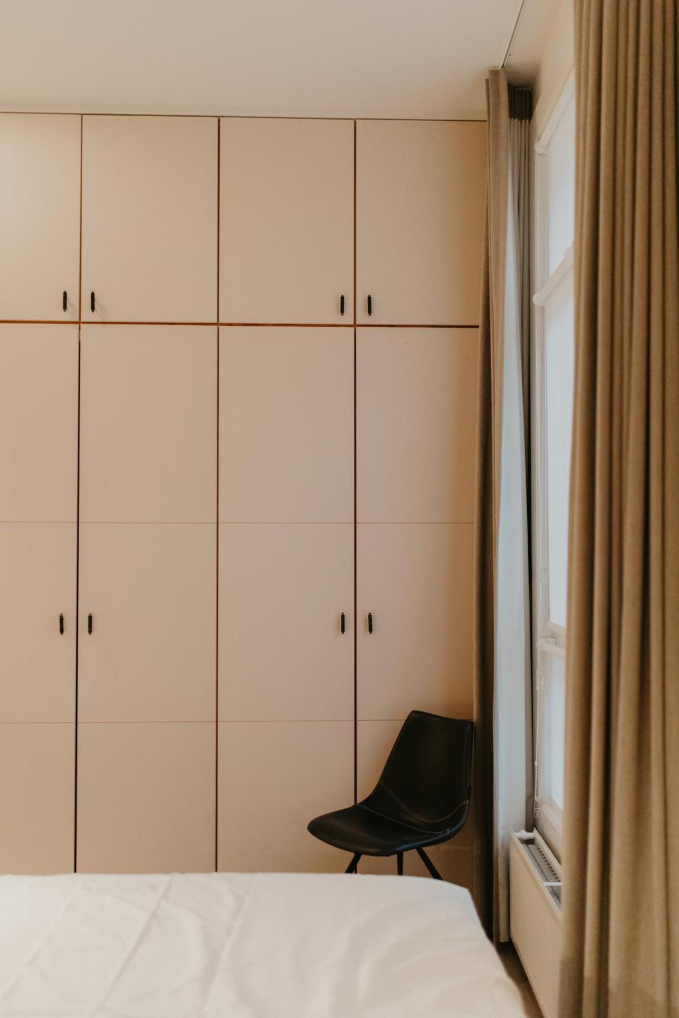 Blue Bird Residence Suite Moriaan Антверпен Екстериор снимка