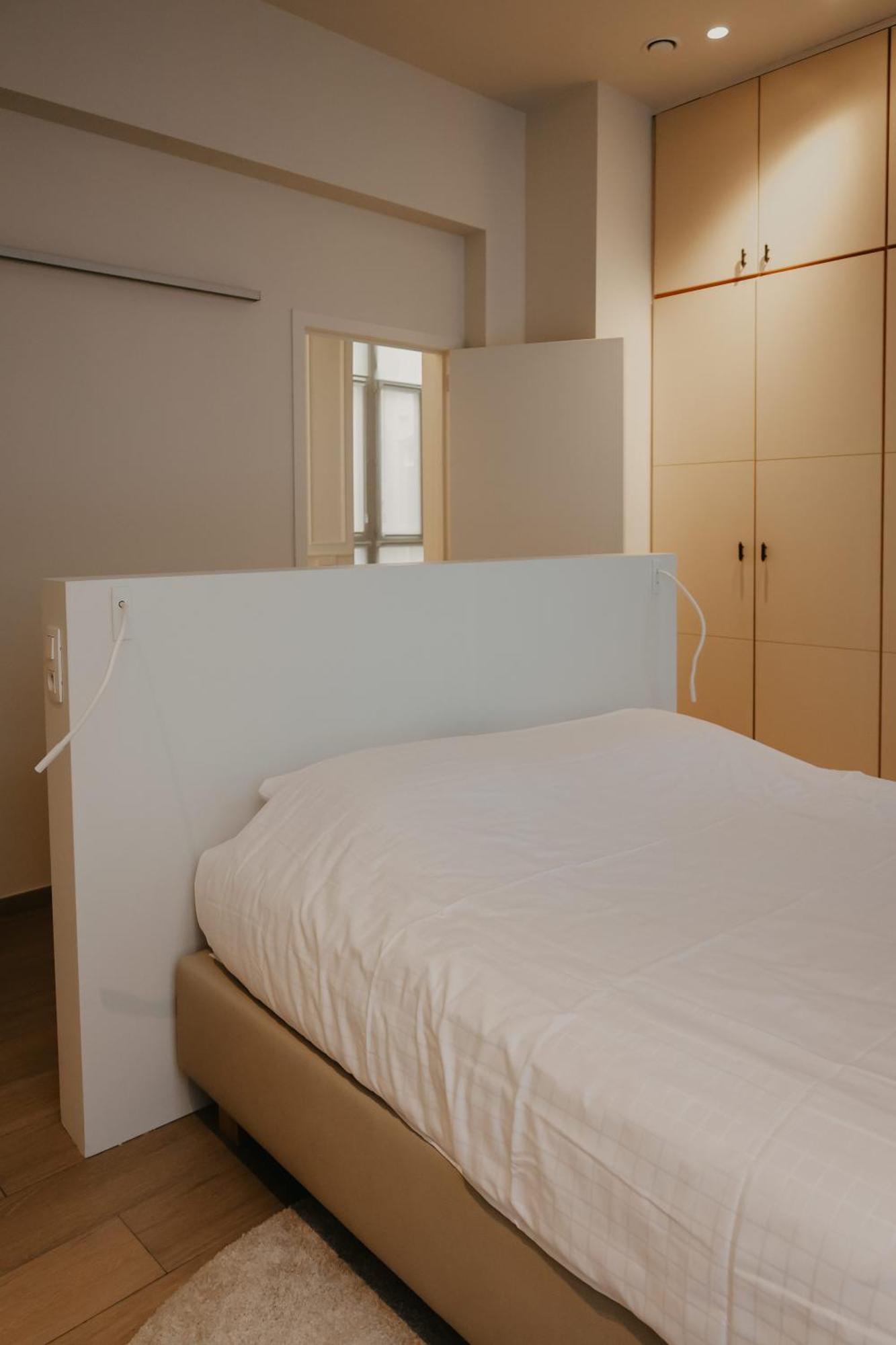 Blue Bird Residence Suite Moriaan Антверпен Екстериор снимка